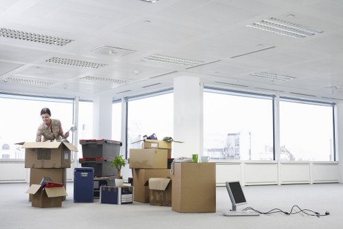 Efficient unpacking services in Storage Watford